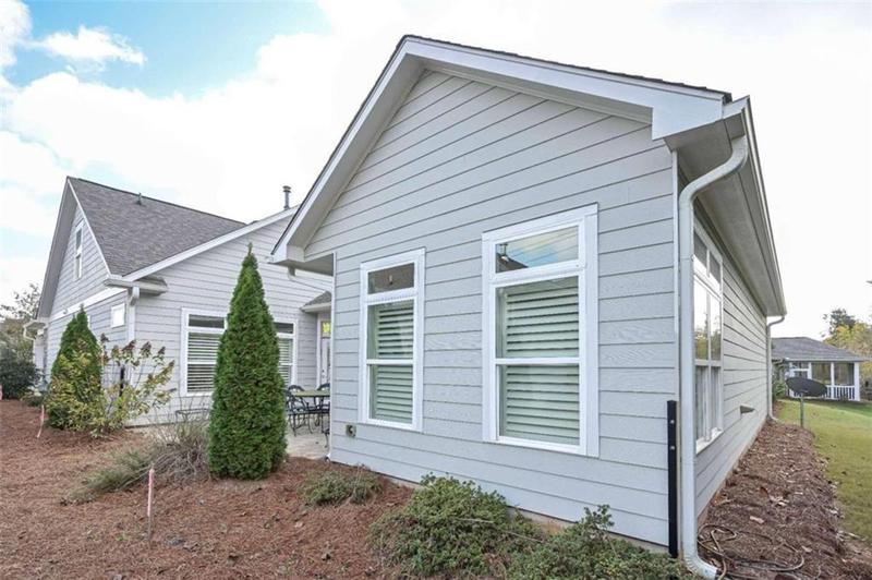Image for property 102 Windmill Way, Carrollton, GA 30117