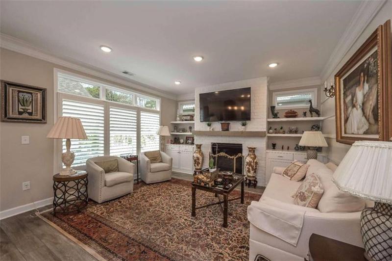Image for property 102 Windmill Way, Carrollton, GA 30117