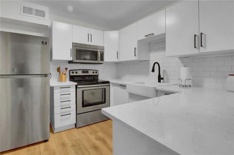 Image for property 12 Vista Square, Atlanta, GA 30327