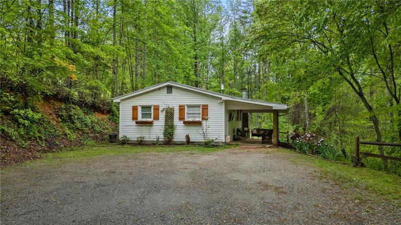 Image for property 115 Maple Leaf Drive, Dahlonega, GA 30533