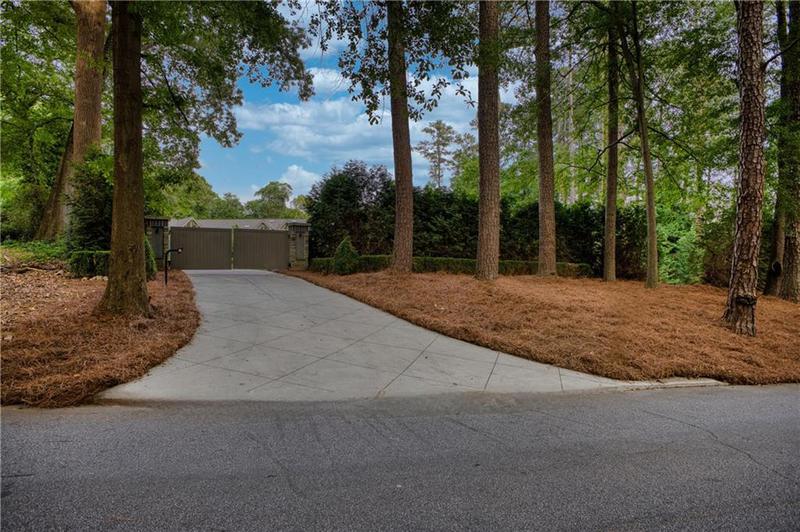 Image for property 2883 Roxboro Road, Atlanta, GA 30324