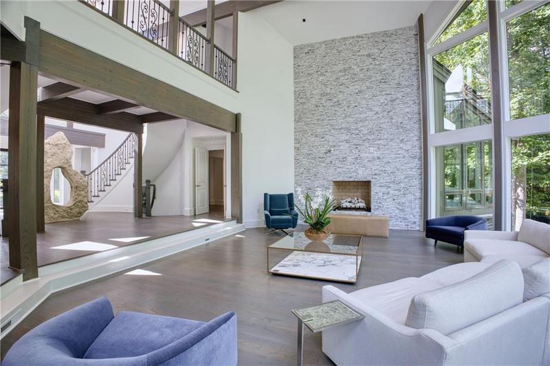 Image for property 2883 Roxboro Road, Atlanta, GA 30324