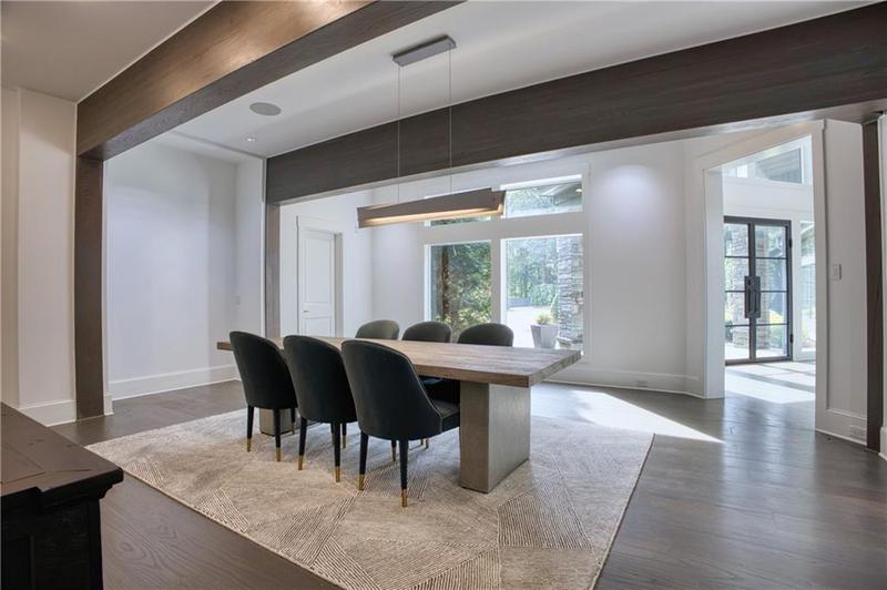 Image for property 2883 Roxboro Road, Atlanta, GA 30324