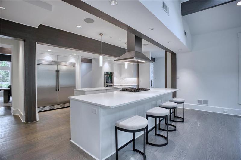 Image for property 2883 Roxboro Road, Atlanta, GA 30324
