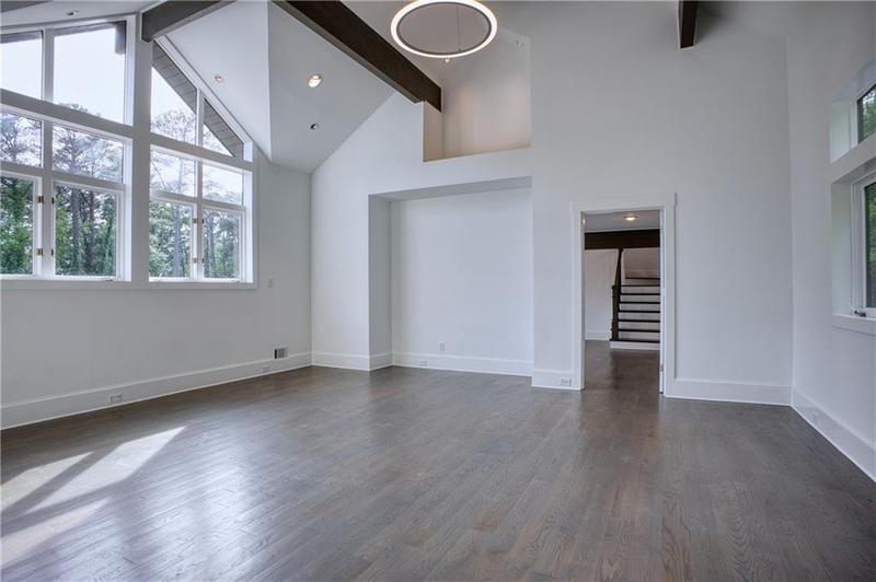 Image for property 2883 Roxboro Road, Atlanta, GA 30324