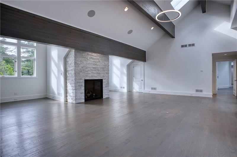 Image for property 2883 Roxboro Road, Atlanta, GA 30324