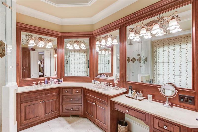 Image for property 5004 Gunnison Trace, Suwanee, GA 30024