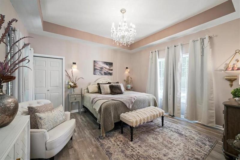 Image for property 9050 Pine Tree Circle, Gainesville, GA 30506