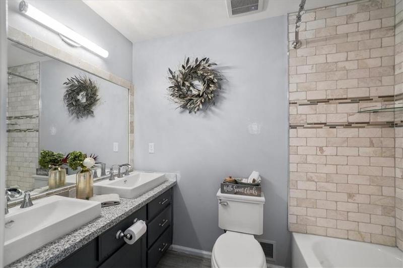 Image for property 9050 Pine Tree Circle, Gainesville, GA 30506