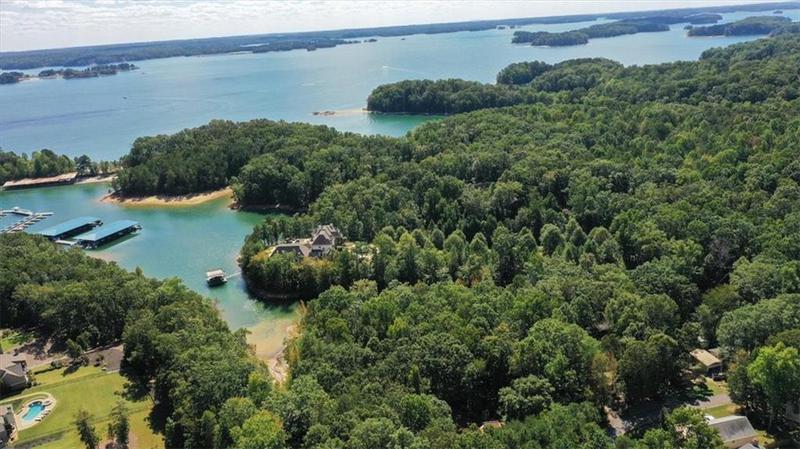 Image for property 9050 Pine Tree Circle, Gainesville, GA 30506