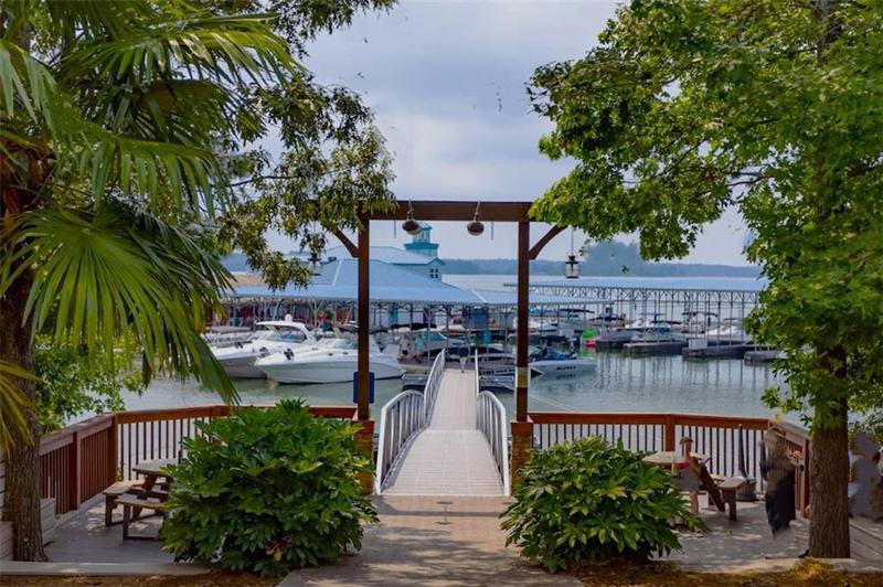 Image for property 9050 Pine Tree Circle, Gainesville, GA 30506