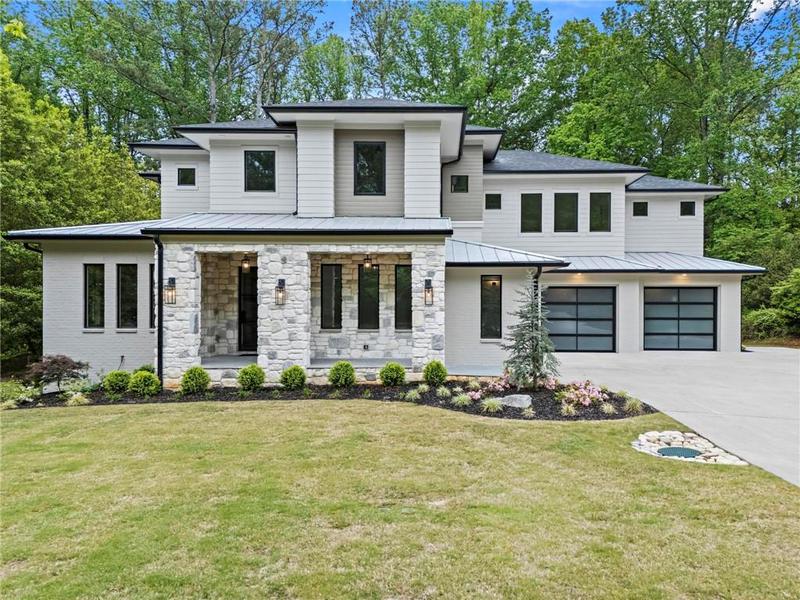 Image for property 340 Colewood Way, Atlanta, GA 30328