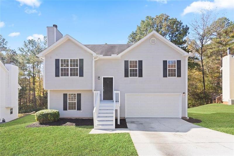 Image for property 731 Stonebridge Park Circle, Lithonia, GA 30058