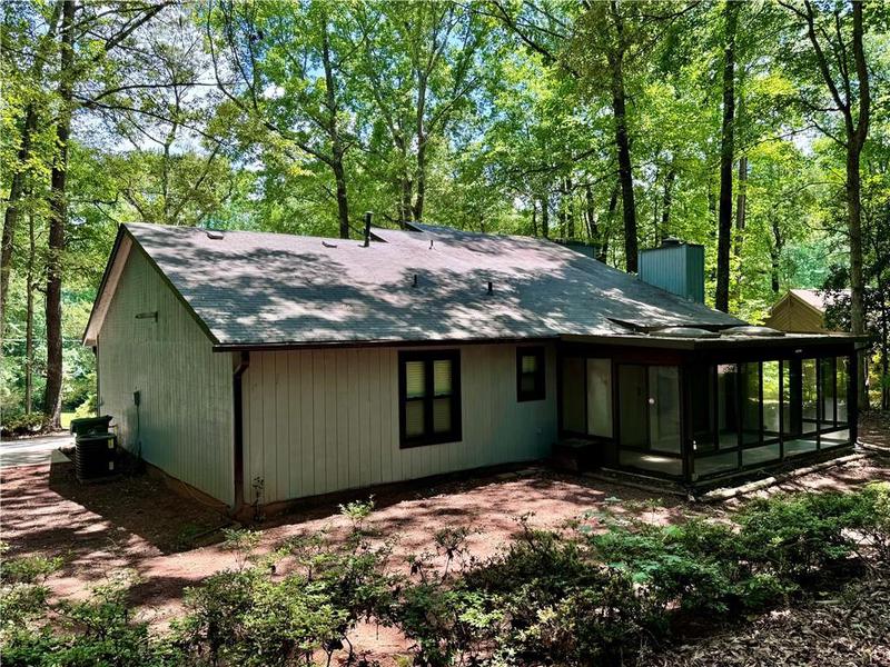 Image for property 5432 Post Road Pass, Stone Mountain, GA 30088