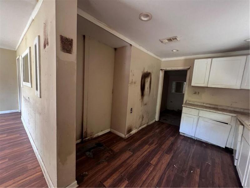 Image for property 2920 Hall Drive, Smyrna, GA 30082