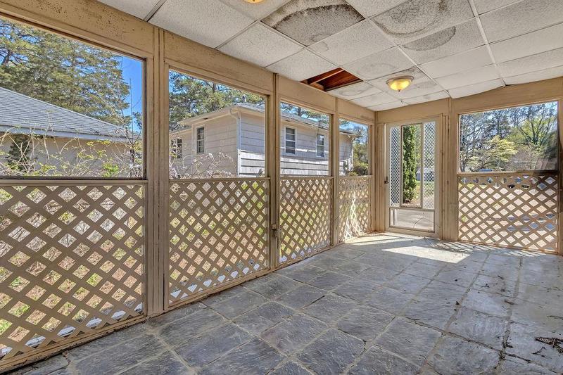 Image for property 1761 Venetian Drive, Atlanta, GA 30311