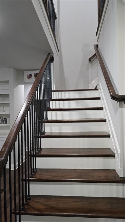 Image for property 605 Lanshire Drive, Alpharetta, GA 30004