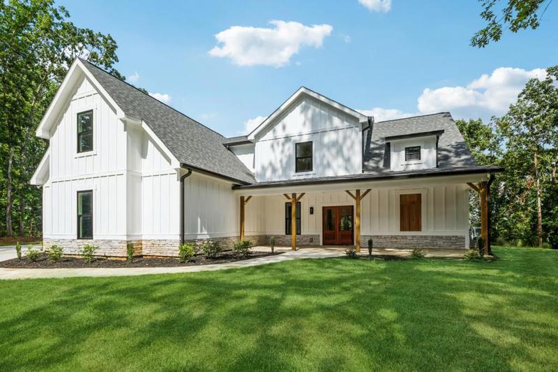 Image for property 613 Ann Court, Woodstock, GA 30188