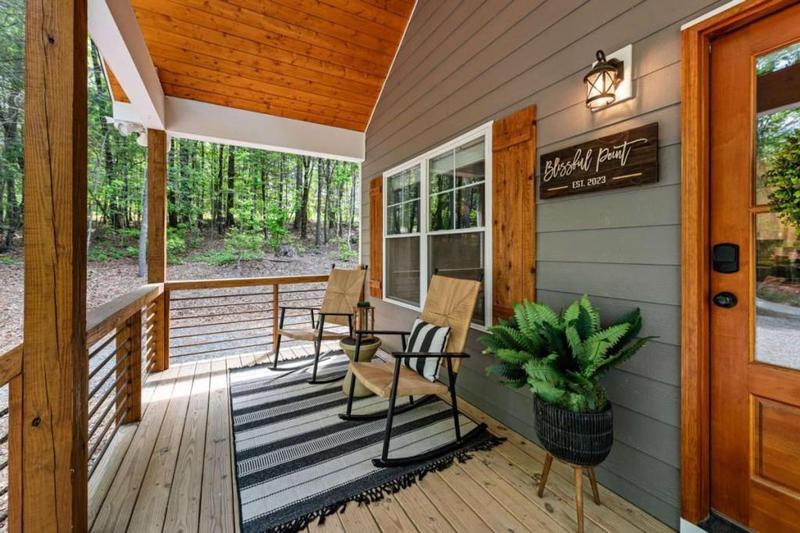 Image for property 68 Cartecay Trace, Ellijay, GA 30536