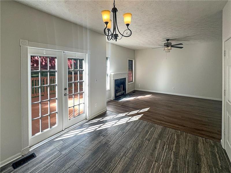 Image for property 200 Eagle Glen Court, Woodstock, GA 30189