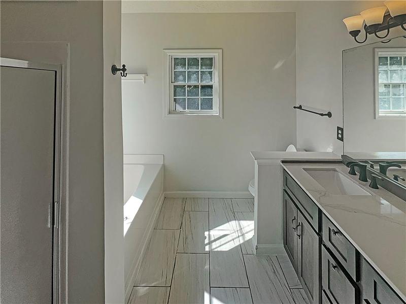 Image for property 200 Eagle Glen Court, Woodstock, GA 30189