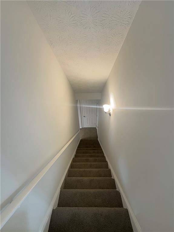 Image for property 200 Eagle Glen Court, Woodstock, GA 30189