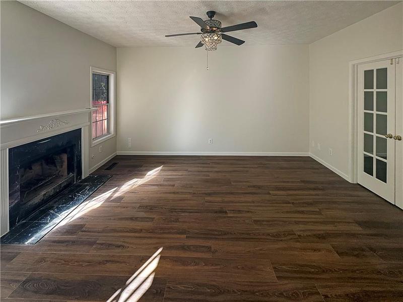Image for property 200 Eagle Glen Court, Woodstock, GA 30189