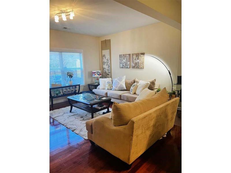 Image for property 2555 Flat Shoals Rd Apt 3305, College Park, GA 30349