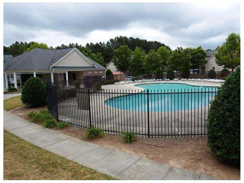Image for property 2555 Flat Shoals Rd Apt 3305, College Park, GA 30349