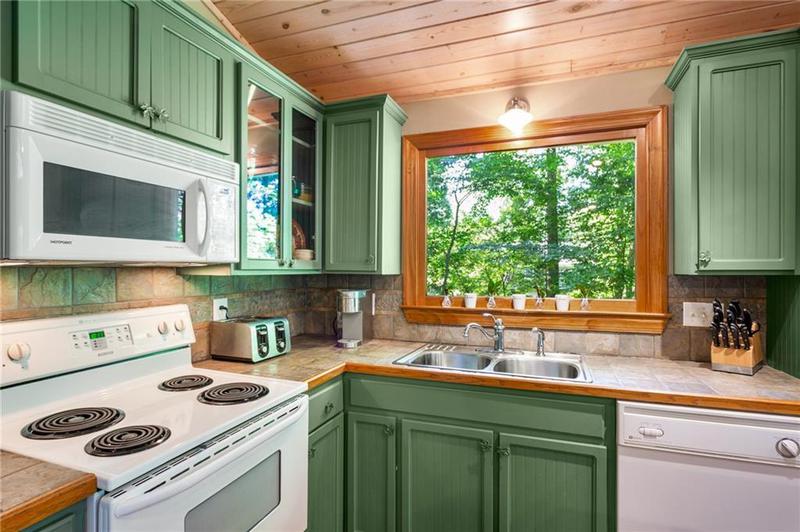 Image for property 8425 Lynn Drive, Gainesville, GA 30506