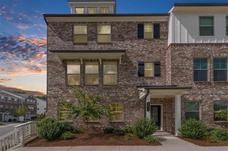 Image for property 1570 Halbrook Place, Marietta, GA 30008