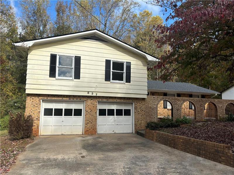 Image for property 837 Tall Deer Drive, Fairburn, GA 30213