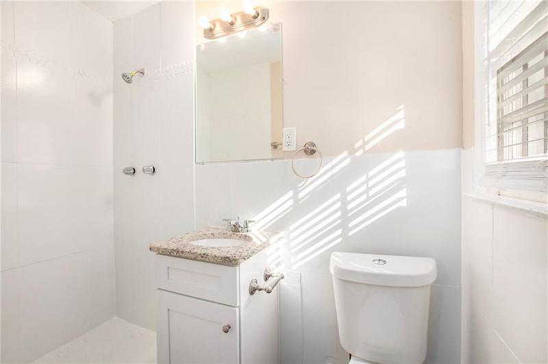 Image for property 2112 Royal Fox Way, Decatur, GA 30032
