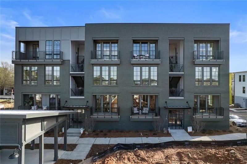 Image for property 962 Bibbs Circle NW 6, Atlanta, GA 30318