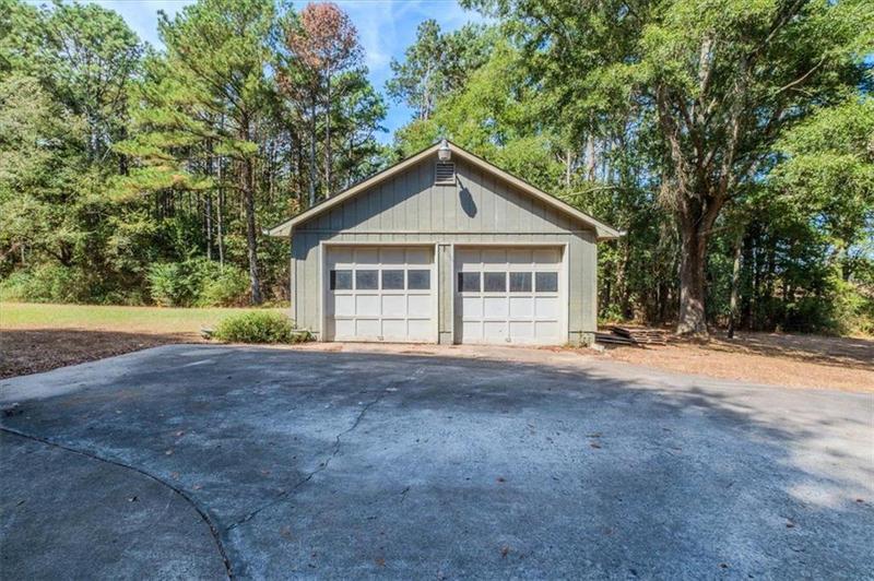Image for property 233 Robinson Road, Cedartown, GA 30125