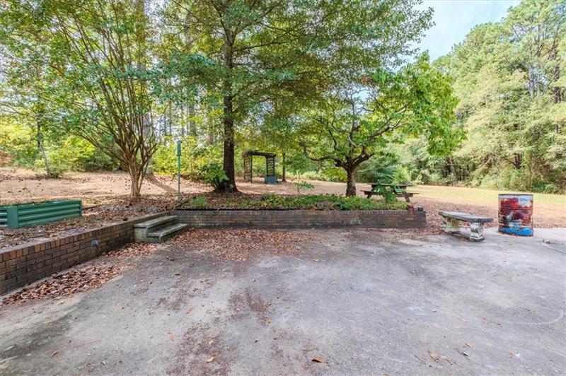 Image for property 233 Robinson Road, Cedartown, GA 30125