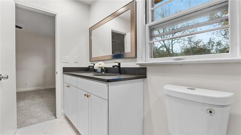Image for property 3 Hillcrest Avenue, Rome, GA 30161