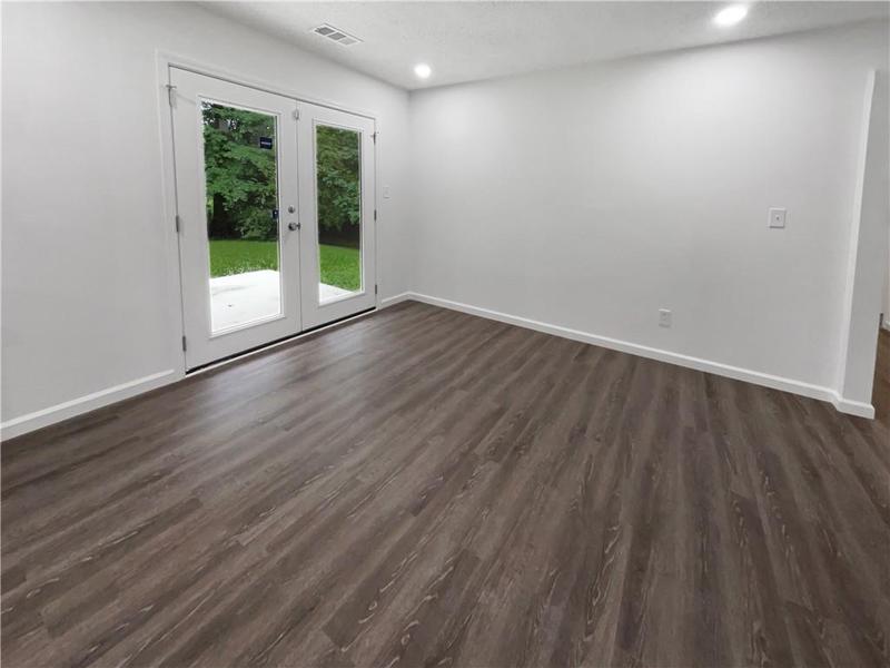 Image for property 10694 Eagle Drive, Jonesboro, GA 30238