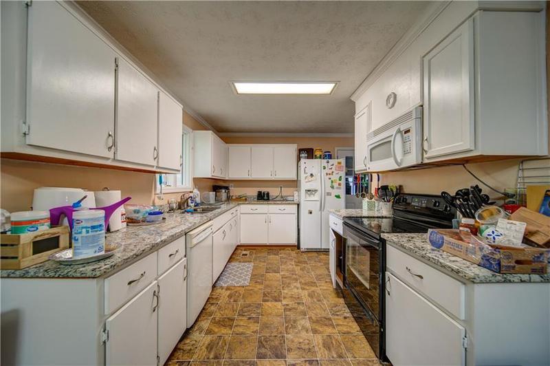 Image for property 5955 Kemp Drive, Acworth, GA 30102