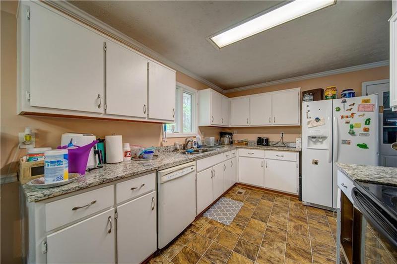 Image for property 5955 Kemp Drive, Acworth, GA 30102