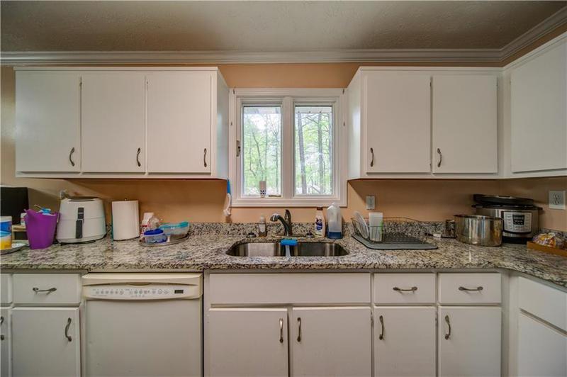 Image for property 5955 Kemp Drive, Acworth, GA 30102