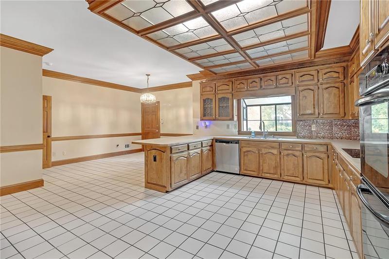 Image for property 2545 Winthrope Way, Lawrenceville, GA 30044
