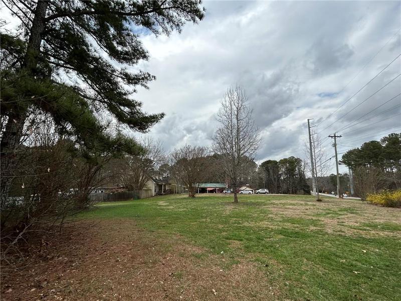 Image for property 725 Auburn Road, Auburn, GA 30011