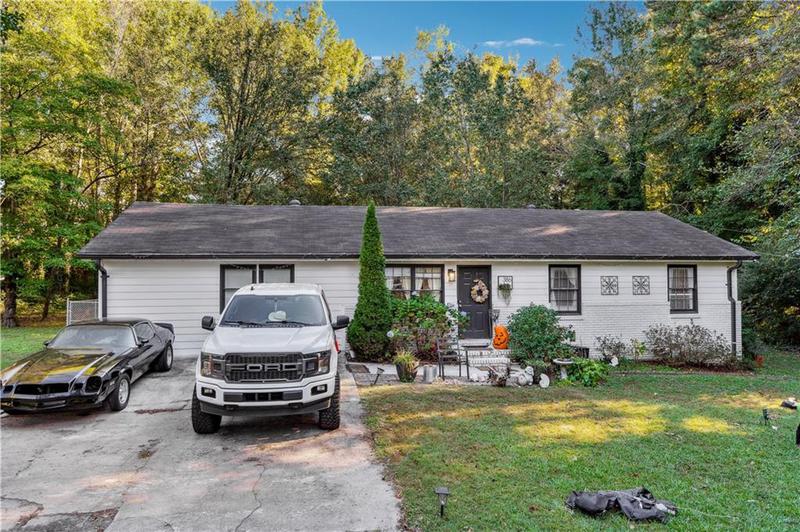 Image for property 386 Black Oak Court, Lawrenceville, GA 30046