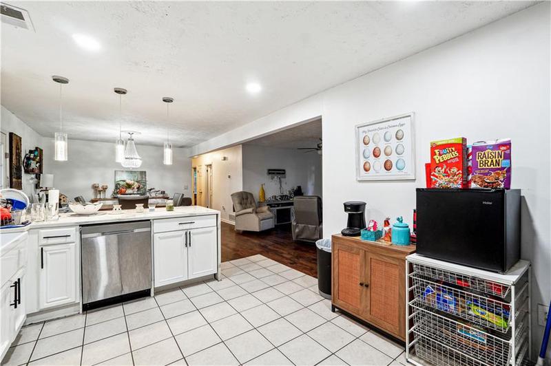 Image for property 386 Black Oak Court, Lawrenceville, GA 30046