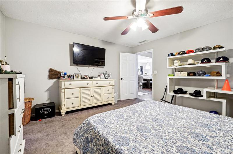 Image for property 386 Black Oak Court, Lawrenceville, GA 30046