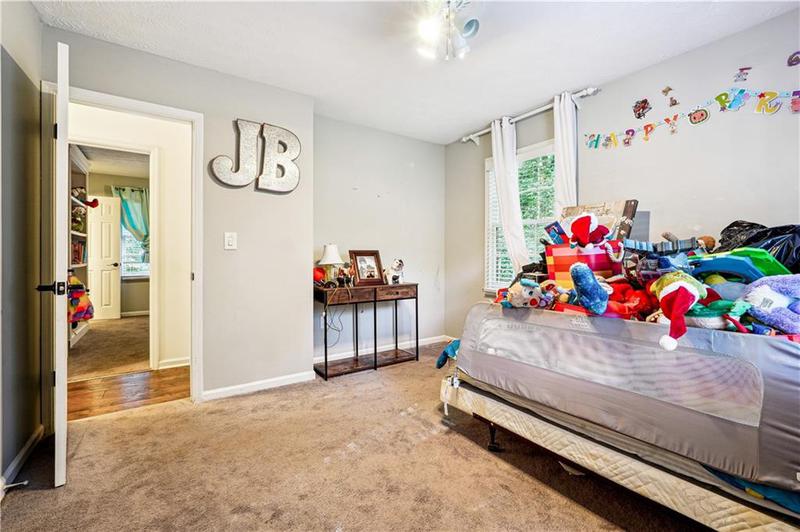 Image for property 386 Black Oak Court, Lawrenceville, GA 30046
