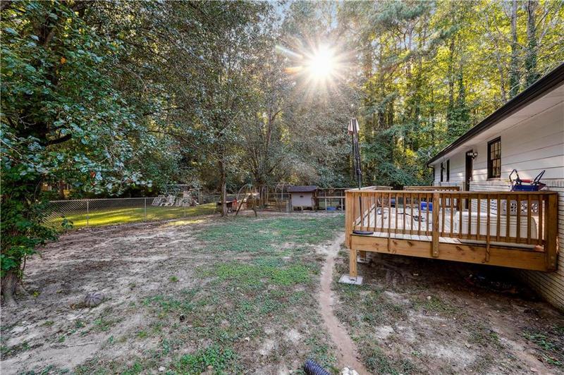 Image for property 386 Black Oak Court, Lawrenceville, GA 30046