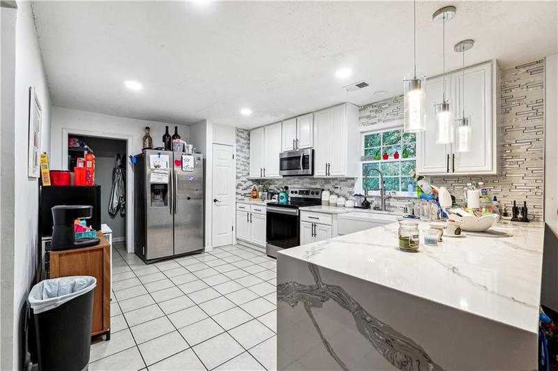 Image for property 386 Black Oak Court, Lawrenceville, GA 30046
