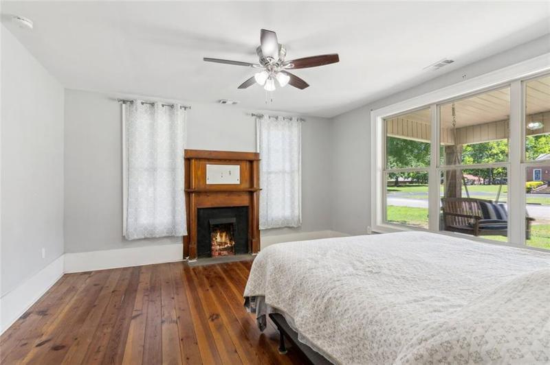 Image for property 1382 6th Avenue, Auburn, GA 30011